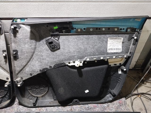 bontott SKODA OCTAVIA III Ajtó Kárpit Szett