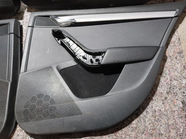 bontott SKODA OCTAVIA III Ajtó Kárpit Szett