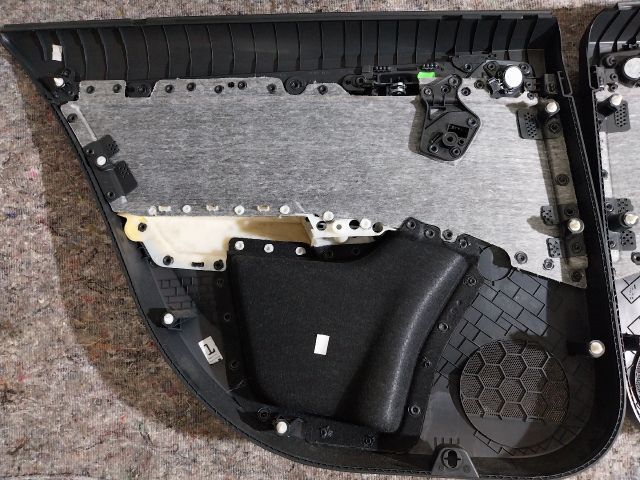 bontott SKODA OCTAVIA III Ajtó Kárpit Szett