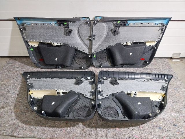 bontott SKODA OCTAVIA III Ajtó Kárpit Szett