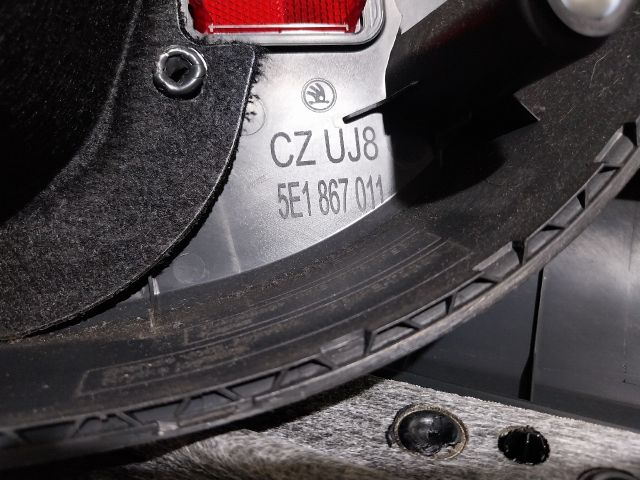 bontott SKODA OCTAVIA III Ajtó Kárpit Szett