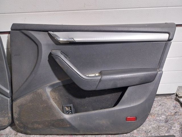 bontott SKODA OCTAVIA III Ajtó Kárpit Szett