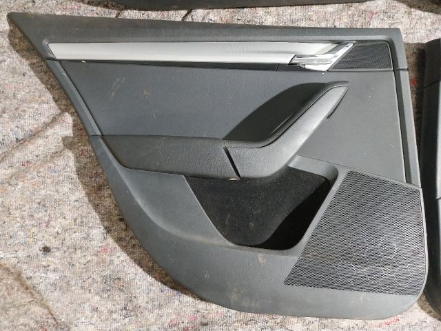 bontott SKODA OCTAVIA III Ajtó Kárpit Szett