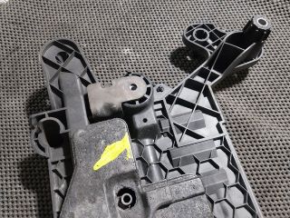 bontott SKODA OCTAVIA III Akkumulátor Tartó