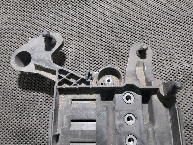 bontott SKODA OCTAVIA III Akkumulátor Tartó