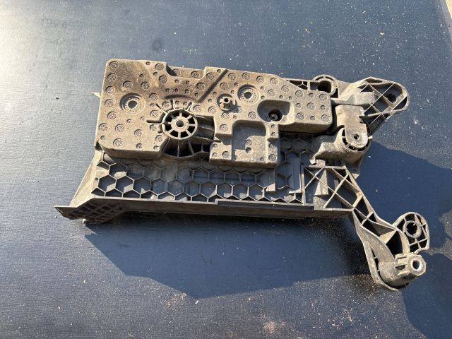 bontott SKODA OCTAVIA III Akkumulátor Tartó