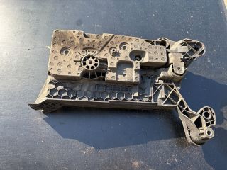 bontott SKODA OCTAVIA III Akkumulátor Tartó