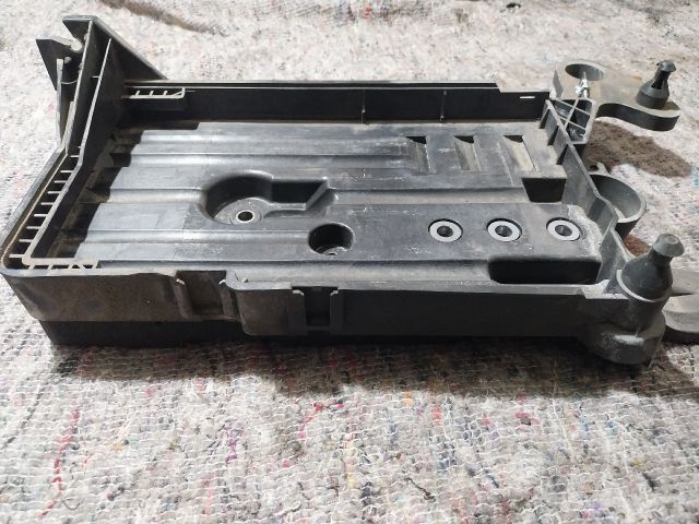 bontott SKODA OCTAVIA III Akkumulátor Tartó