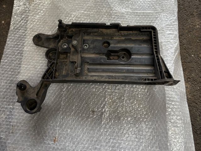 bontott SKODA OCTAVIA III Akkumulátor Tartó