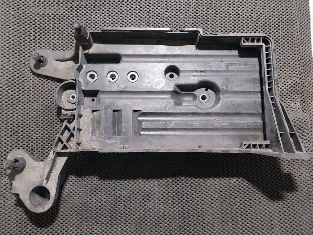 bontott SKODA OCTAVIA III Akkumulátor Tartó