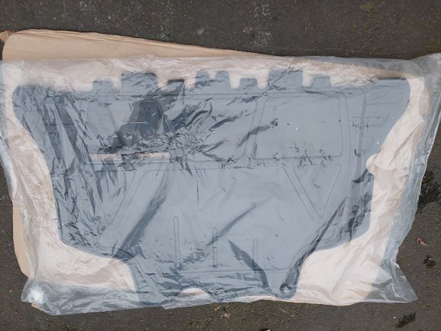 bontott SKODA OCTAVIA III Alsó Motorburkolat