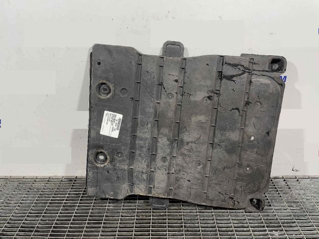 bontott SKODA OCTAVIA III Alsó Motorburkolat