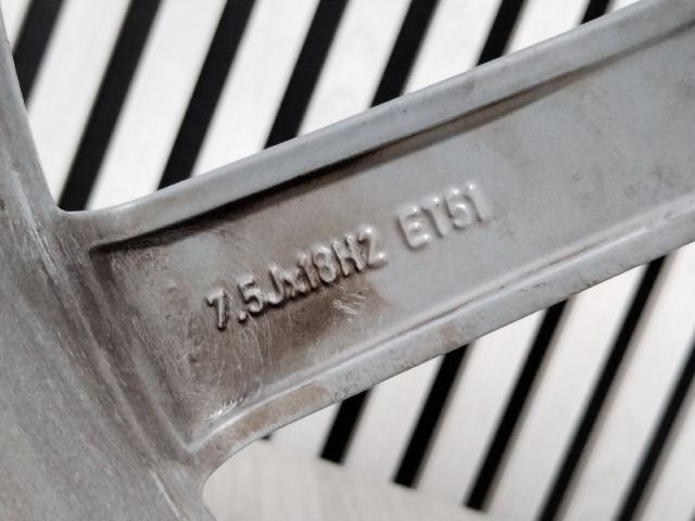 bontott SKODA OCTAVIA III Alufelni (1 db)