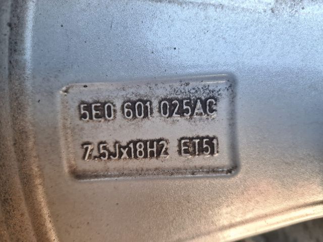 bontott SKODA OCTAVIA III Alufelni Szett Gumival