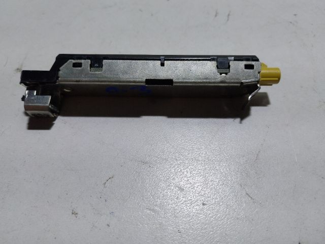 bontott SKODA OCTAVIA III Antenna Erősítő