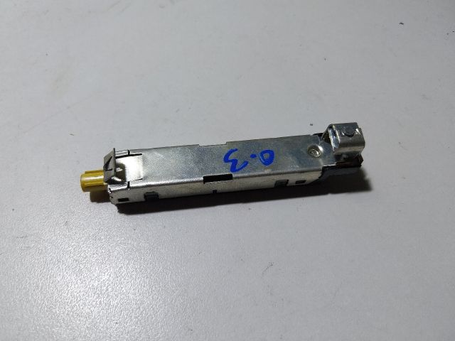 bontott SKODA OCTAVIA III Antenna Erősítő