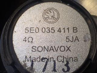 bontott SKODA OCTAVIA III Bal A Oszlop Hangszóró Burkolat