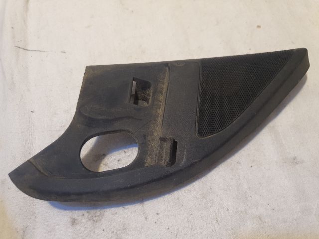 bontott SKODA OCTAVIA III Bal A Oszlop Hangszóró Burkolat