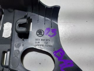 bontott SKODA OCTAVIA III Bal A Oszlop Hangszóró Burkolat