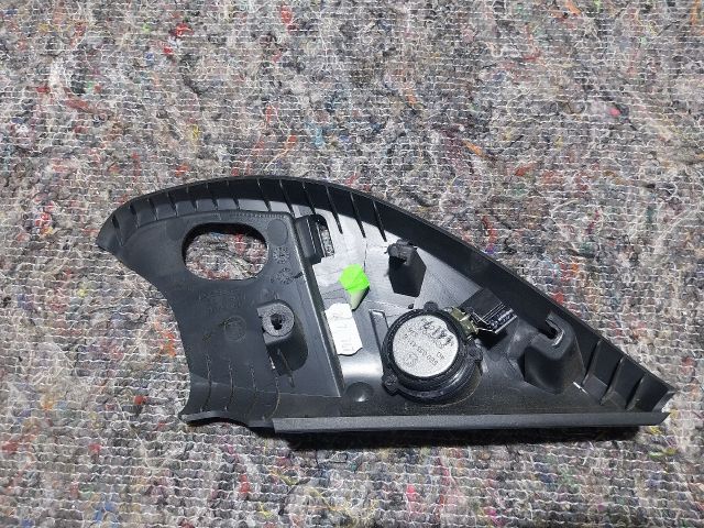 bontott SKODA OCTAVIA III Bal A Oszlop Hangszóró Burkolat