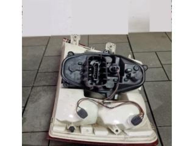 bontott SKODA OCTAVIA III Bal Belső Hátsó Lámpa