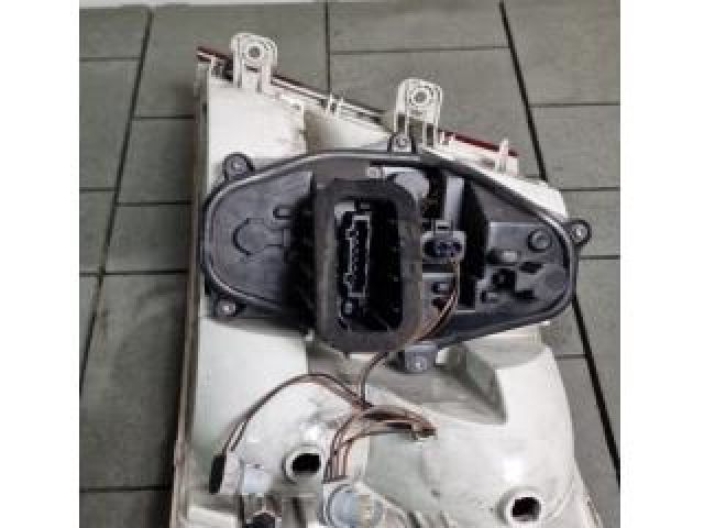 bontott SKODA OCTAVIA III Bal Belső Hátsó Lámpa