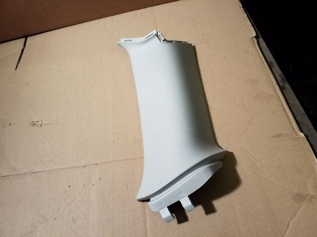 bontott SKODA OCTAVIA III Bal C Oszlop Burkolat