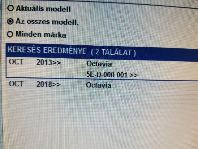 bontott SKODA OCTAVIA III Bal C Oszlop Burkolat