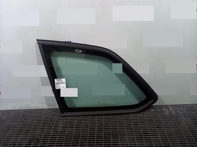 bontott SKODA OCTAVIA III Bal C Oszlop