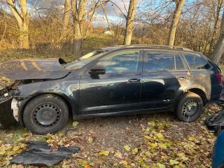 bontott SKODA OCTAVIA III Bal első Ablak