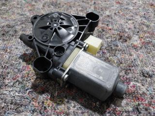 bontott SKODA OCTAVIA III Bal első Ablakemelő Motor