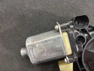 bontott SKODA OCTAVIA III Bal első Ablakemelő Motor