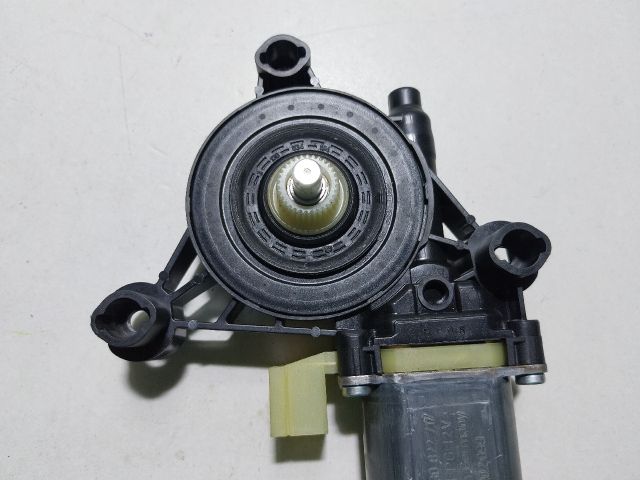 bontott SKODA OCTAVIA III Bal első Ablakemelő Motor