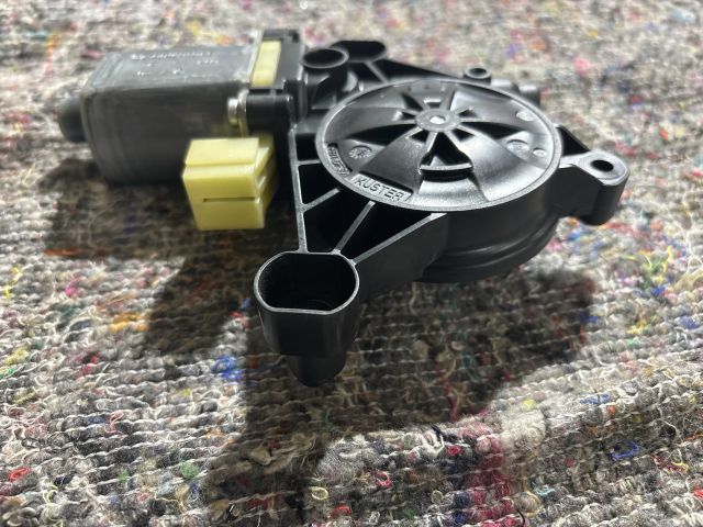 bontott SKODA OCTAVIA III Bal első Ablakemelő Motor