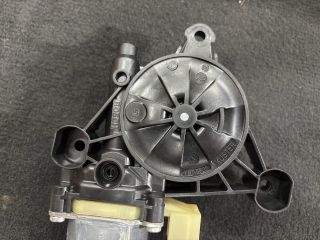 bontott SKODA OCTAVIA III Bal első Ablakemelő Motor