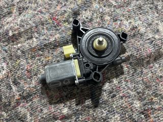 bontott SKODA OCTAVIA III Bal első Ablakemelő Motor