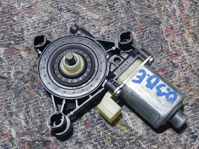 bontott SKODA OCTAVIA III Bal első Ablakemelő Szerkezet (Elektromos)