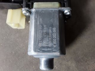 bontott SKODA OCTAVIA III Bal első Ablakemelő Szerkezet (Elektromos)