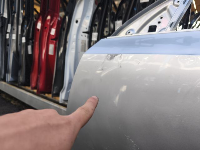 bontott SKODA OCTAVIA III Bal első Ajtó (Üres lemez)