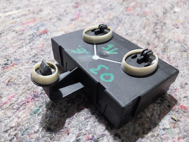 bontott SKODA OCTAVIA III Bal első Ajtó Vezérlőegység