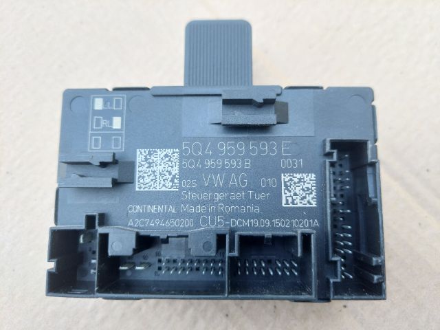 bontott SKODA OCTAVIA III Bal első Ajtó Vezérlőegység