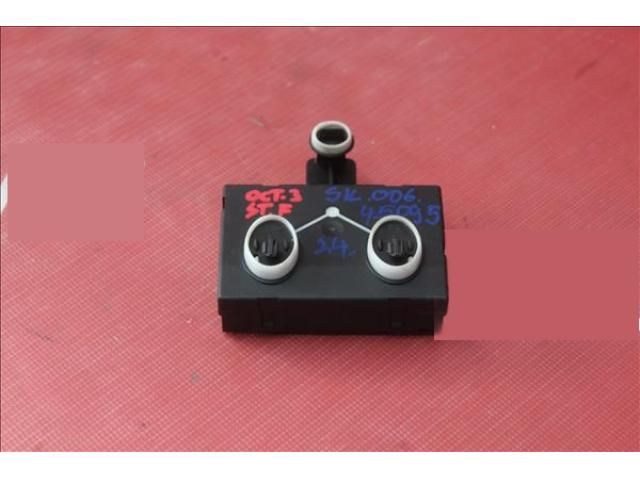 bontott SKODA OCTAVIA III Bal első Ajtó Vezérlőegység