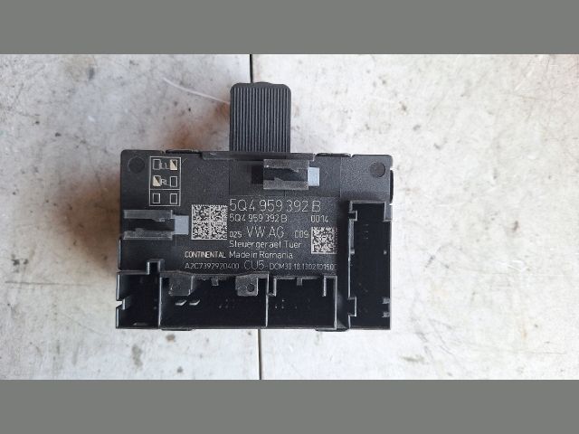 bontott SKODA OCTAVIA III Bal első Ajtó Vezérlőegység