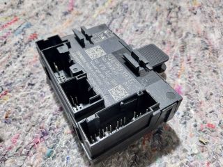 bontott SKODA OCTAVIA III Bal első Ajtó Vezérlőegység