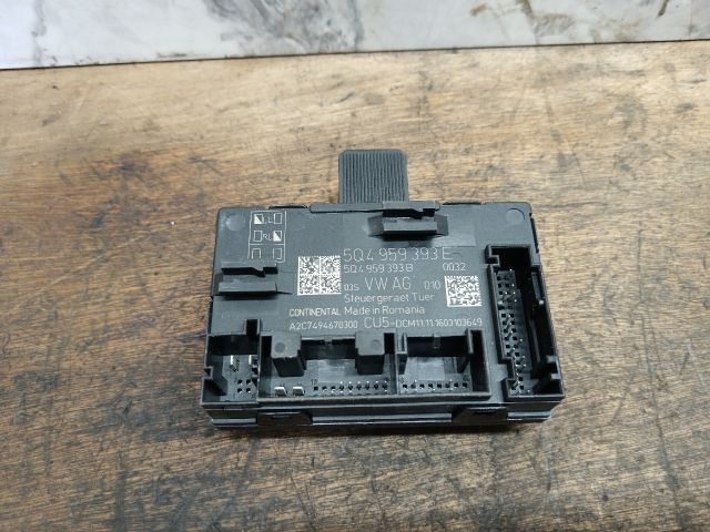 bontott SKODA OCTAVIA III Bal első Ajtó Vezérlőegység