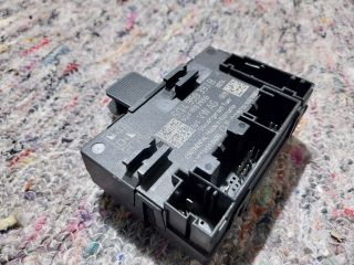 bontott SKODA OCTAVIA III Bal első Ajtó Vezérlőegység