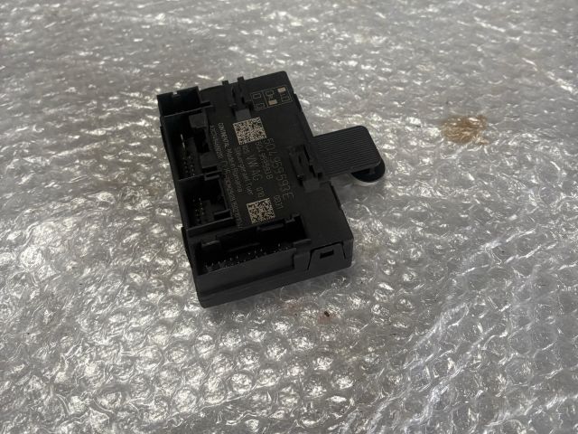 bontott SKODA OCTAVIA III Bal első Ajtó Vezérlőegység