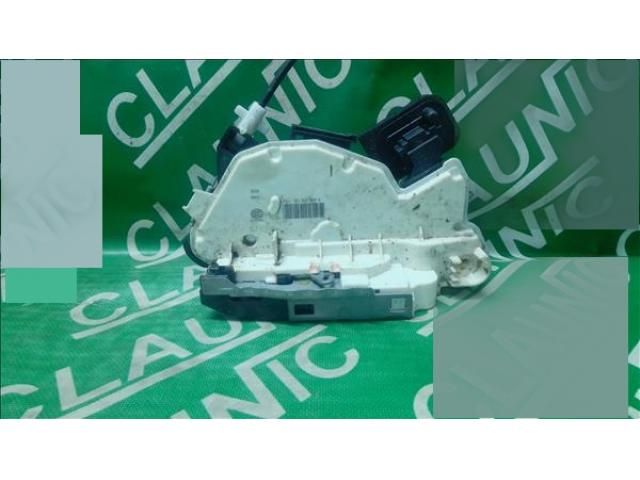 bontott SKODA OCTAVIA III Bal első Ajtózár