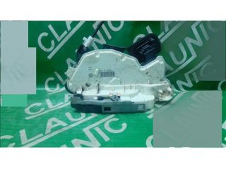 bontott SKODA OCTAVIA III Bal első Ajtózár