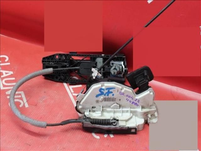 bontott SKODA OCTAVIA III Bal első Ajtózár